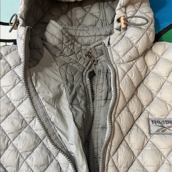 Reebok Light Gray Quilted Hooded Jacket Women's XL ( Pre-owned ) - Picture 10 of 14